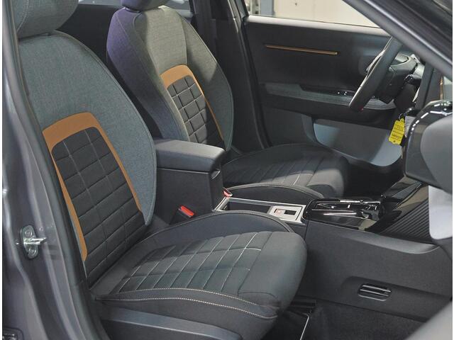 Citroen C3 Aircross 1.2 Hybrid 145pk Plus | Camera | AppleCarPlay/AndroidAuto | Comfortstoelen | TwoTone Dak | CruiseControl | Armsteun |