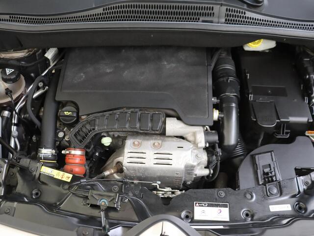 Citroen C3 Aircross 1.2 PureTech S&S C-Series | Navigatie | Parkeersensoren | Trekhaak