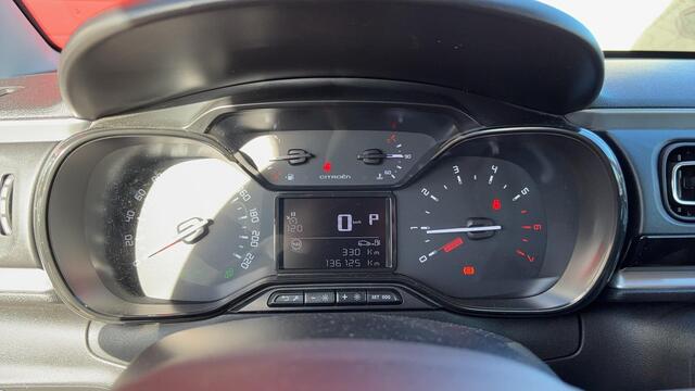 Citroen C3 1.2 PureTech Shine AUTOMAAT / DRIEM VV / CAMERA / TREKHAAK / CARPLAY / NAVI / CLIMA / PDC / BLUETOOTH / CRUISE