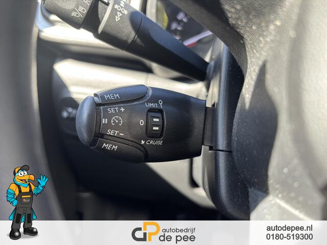 Citroen C3 1.2 PureTech Feel GARANTIE/CARPLAY/CLIMA/CRUISE/NAVI/PARKEERSENS./TREKHAAK rijklaarprijs!