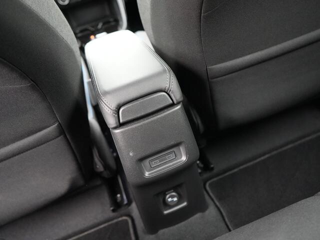 Citroen C3 Ë-C3 Plus 113pk 44 kWh | SoH 95,6% | Apple carplay | Connected services | Bluetooth | Spraakbediening | Parkeersensoren achter |