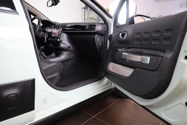 Citroen C3 PT 82 Shine 17" | Camera | Carplay/AndroidAuto