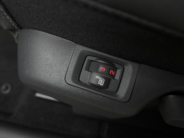 Citroen C3 Aircross Shine Pack 1.2 Turbo 130pk EAT6 | TWO-TONE! | CAMERA | NAVI | STOEL+VOORRUITVERW. | LEDER | KEYLESS ENTRY | DAB+ | MAX |