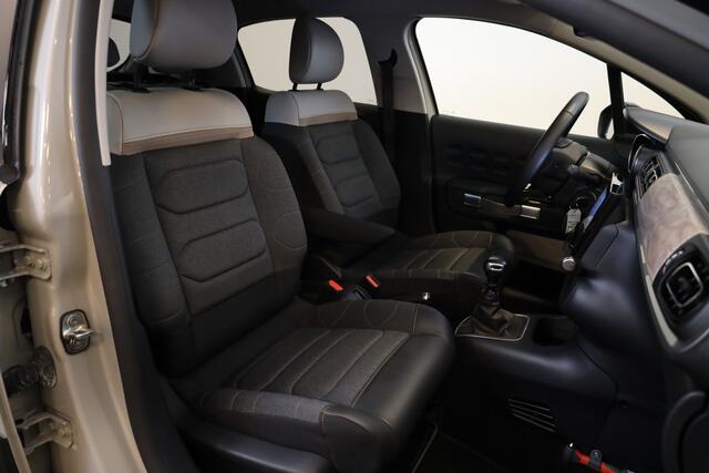 Citroen C3 PT 110 Shine Amb Wood int | Carplay | Trekhaak | 17"