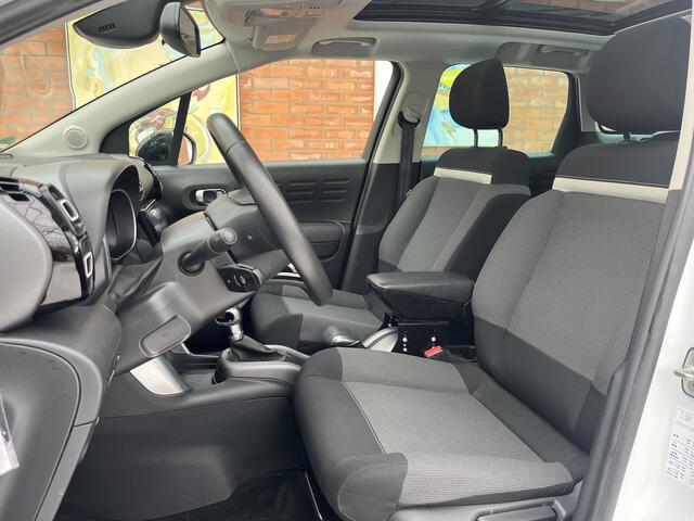 Citroen C3 Aircross PureTech 110 S&S Shine | Trekhaak | Schuifdak | Keyless | Parkeersensoren voor + achter | Head-up Display | Camera achter | Dealer onderhouden | Distributie al vervangen |