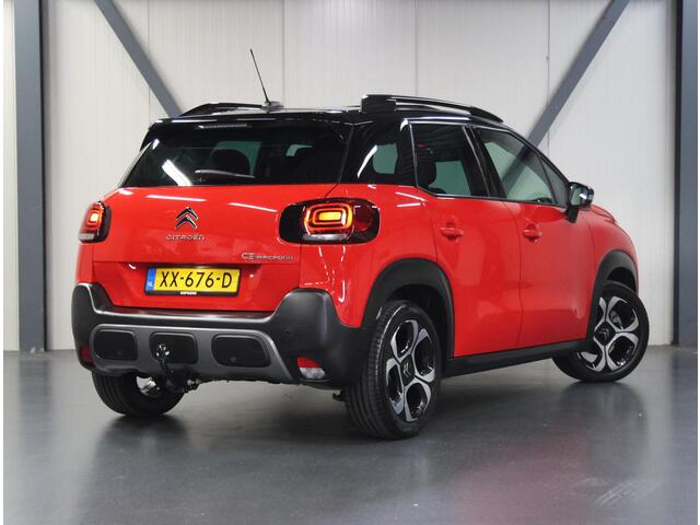 Citroen C3 Aircross 1.2 110PK S&S Shine | 2de Eigenaar | AppleCarplay/AndroidAuto | Armsteun | Grip Control & Hill Descent Assist | Schuifkanteldak | Climate Control | Cruise Control | Navigatie | Isofix | Two-Tone | Parkeersensoren | Privacy Glass | Trekhaak |