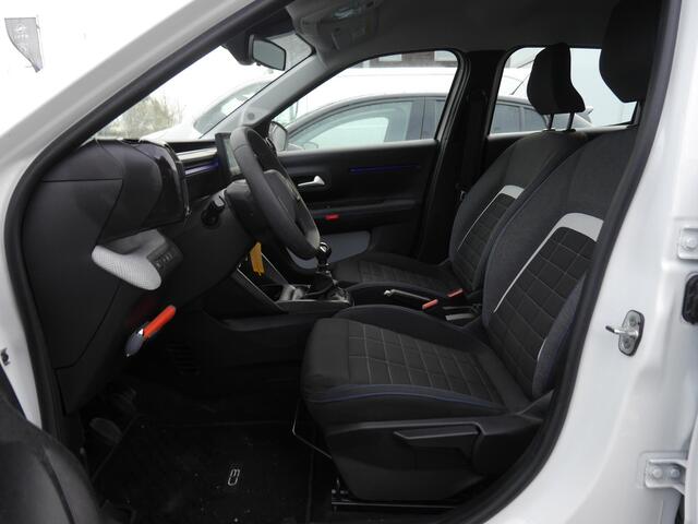 Citroen C3 1.2 Turbo 100pk Plus | Cruise control | Airco | Parkeersensoren achter | Regensensor | Elektrische ramen voor | Led koplampen | Apple carplay/Android auto