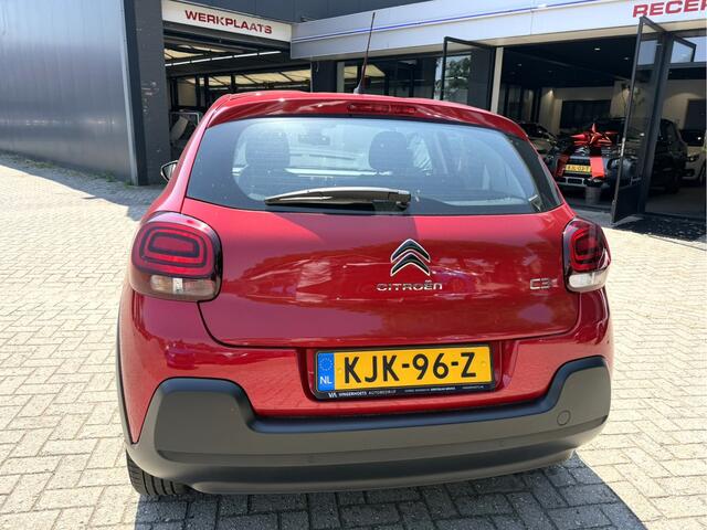 Citroen C3 Benzine 82 Pk 5-Deurs * Airco * Cruise Control * Parkeersensoren * DAB Radio * Bluetooth * Vingerhoets; Vierde Generatie Eersteklas Service. Al meer dan 100 jaar een begrip in de Brabantse Kempen