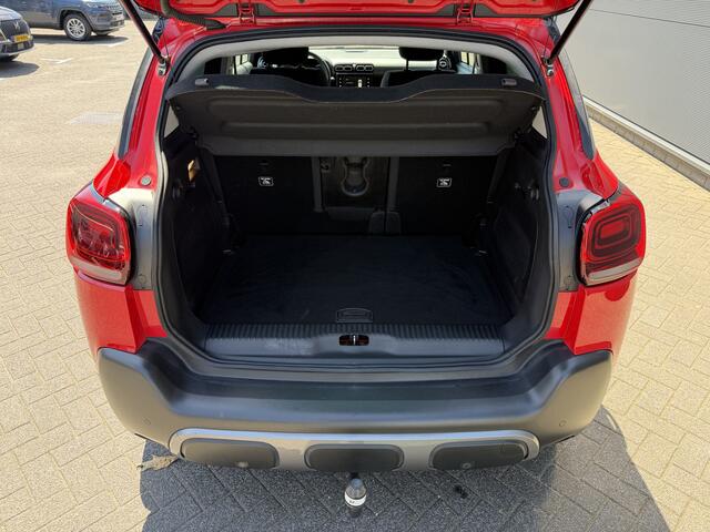 Citroen C3 Aircross 110pk Shine (Trekhaak - Camera - Keyless Entry - Parkeersensoren V+A - Grip Controle - 17"incl 4S - Hifi - Dodehoekdetectie - Draadloos Laden)