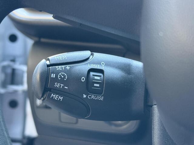 Citroen C3 1.2 PureTech Shine l Carplay l Lichtmetaal l Cruise Control