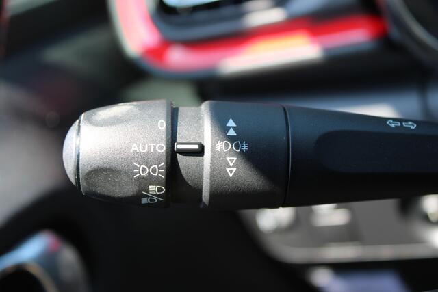 Citroen C3 1.2 PureTech S&S Shine//Navi//Cruise!!