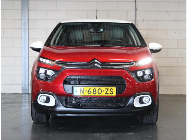 Citroen C3 110PK Shine | 1ste eigenaar | AppleCarplay/AndroidAuto | Dodehoekdetectie | Camera | Parkeersensoren VOOR + Achter | Navigatie | AUTOMAAT | LEER/Stof | Isofix | Privacy Glass | Parkeersensoren |