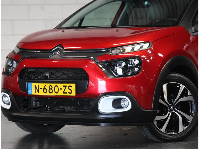 Citroen C3 110PK Shine | 1ste eigenaar | AppleCarplay/AndroidAuto | Dodehoekdetectie | Camera | Parkeersensoren VOOR + Achter | Navigatie | AUTOMAAT | LEER/Stof | Isofix | Privacy Glass | Parkeersensoren |