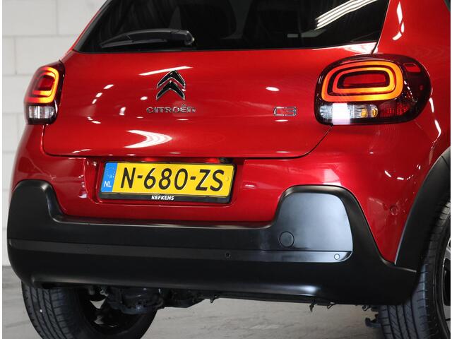 Citroen C3 110PK Shine | 1ste eigenaar | AppleCarplay/AndroidAuto | Dodehoekdetectie | Camera | Parkeersensoren VOOR + Achter | Navigatie | AUTOMAAT | LEER/Stof | Isofix | Privacy Glass | Parkeersensoren |