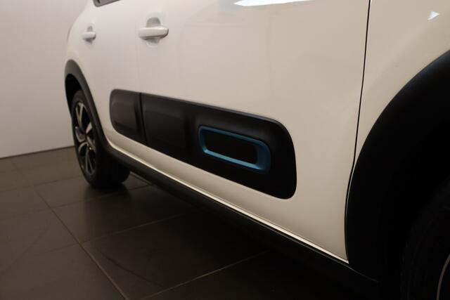 Citroen C3 PT 83 Shine 17" | Camera | Navigatie | 2-tone