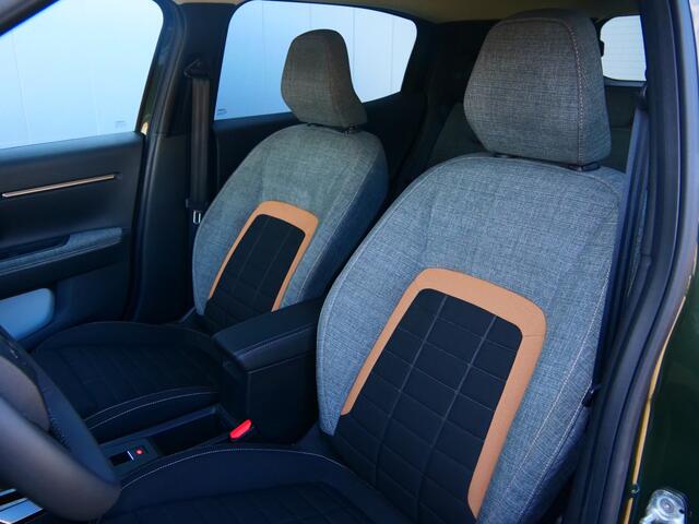 Citroen C3 Aircross 1.2 Hybrid 145pk Plus Automaat Apple Carplay / DAB / Camera