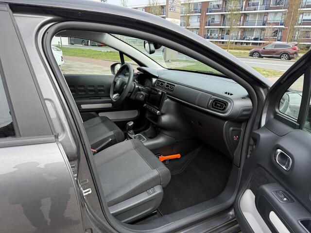 Citroen C3 1.2 PureTech C-Series ALL-IN RIjklaarprijs/Navi/Stoelverwarming/Donker getint glas