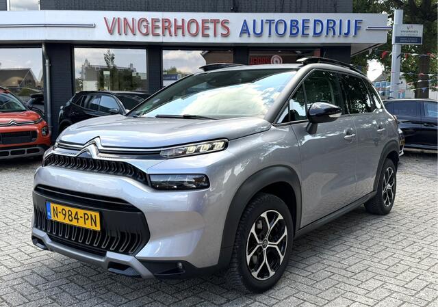 Citroen C3 Aircross 1.2 Benizne 110 Pk Hoge Luxe Shine * Navigatie * Cruise Control * L.M. Velgen * Achteruitrij Parkeer Camera & Sensoren * Stoelverwarming * Speci\le Bekleding * Vingerhoets; Vierde Generatie Eersteklas Service. Al meer dan 100 jaar een begrip in d