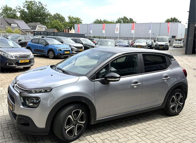 Citroen C3 Benzine 82 Pk 5-Deurs * Navigatie * Cruise Control * Airco * Zwart Dak * Dab Radio * Vingerhoets; Vierde Generatie Eersteklas Service. Al meer dan 100 jaar een begrip in de Brabantse Kempen