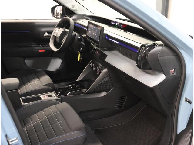 Citroen C3 Ë-C3 Plus 113PK Comfort Range 44 kWh | AppleCarPlay/AndroidAuto | Navigatie | CruiseControl | Airco | Armsteun | Parkeersensoren | DAB | LED |