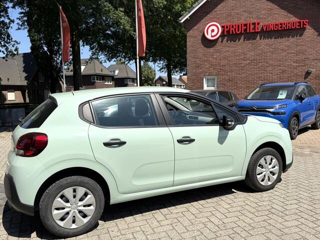 Citroen C3 Benzine 5-Deurs 70 Pk * Airco * Cruise Control * Bluetooth * 5-Deurs * Mint * Vingerhoets; Vierde Generatie Eersteklas Service. Al meer dan 100 jaar een begrip in de Brabantse Kempen