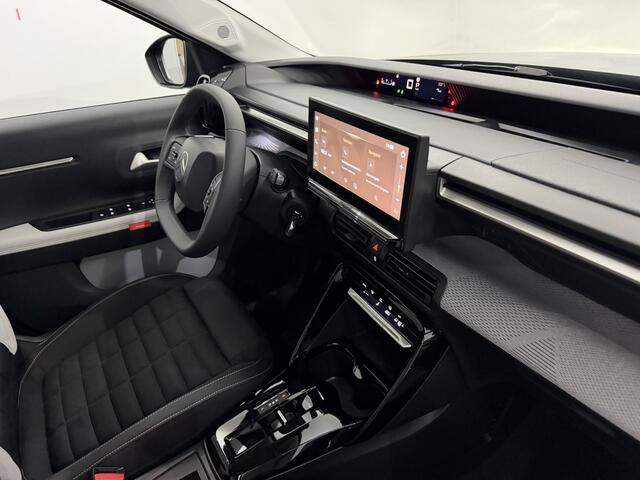 Citroen C3 Aircross 1.2 Hybrid 145pk Max 7p. Camera, Apple carplay, Half leder, 17 Inch velgen, Rijstrook correctie, Cruise control adaptief, 2 Jaar garantie