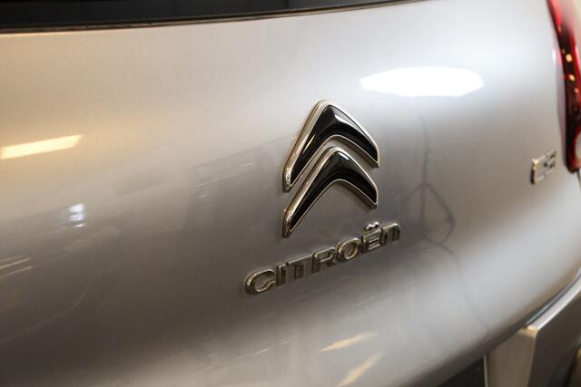 Citroen C3 PT 110 Shine 17" All season | Camera | Parkeer Sensoren | Keyless
