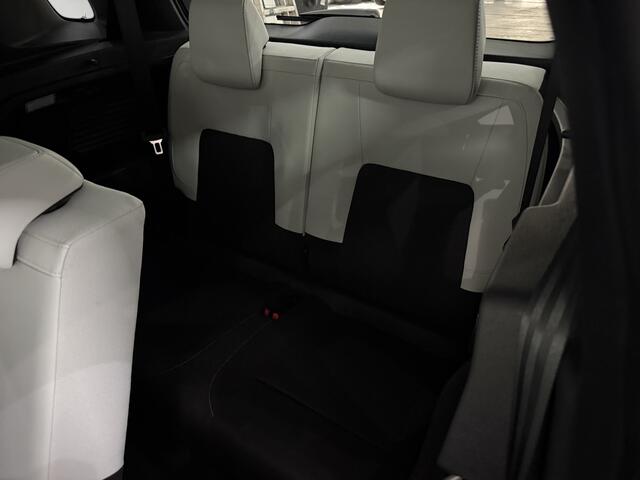 Citroen C3 Aircross 1.2 Hybrid 145pk Max 7p. Camera, Navi, Apple carplay, Rijstrook correctie, Cruise control adaptief, Lichtmetalen velgen