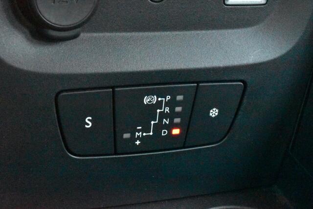 Citroen C3 PureTech 110 EAT6 Shine Automaat | Carplay | Airco | luxe interieur |