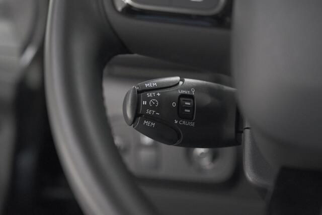 Citroen C3 PureTech 110 EAT6 Business | Camera | Allseason Banden | Dodehoekdetectie | Apple Carplay