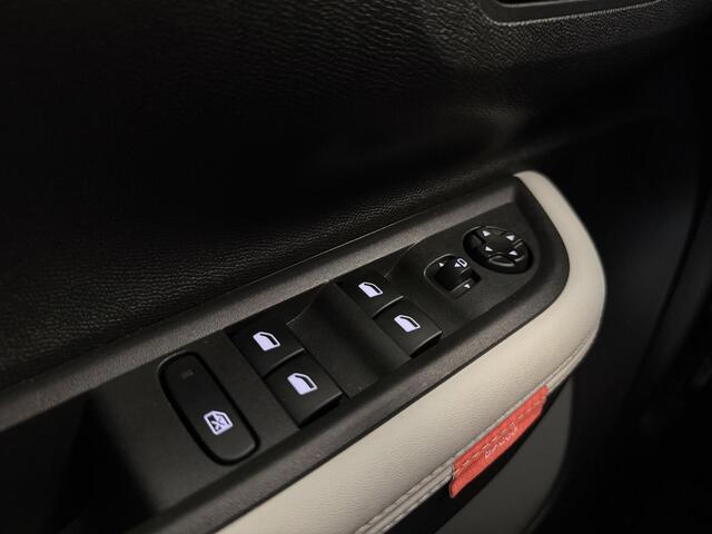 Citroen C3 Aircross 1.2 Hybrid 136 Max | Nav | Camera | Trekhaak | Apple carplay & Android auto | 1e Eigenaar!