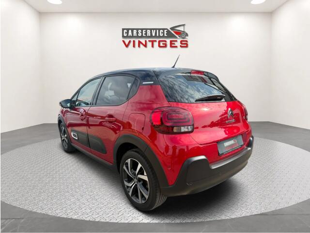 Citroen C3 1.2 PureTech Shine | Camera | Dodehoek | Stoelverwarming | CarPlay | Winter- en zomerset