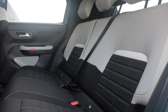 Citroen C3 1.2 100PK MAX | AFNEEMBARE TREKHAAK | POLAR WHITE DAK | MONTE CARLO BLUE | ACHTERUITRIJ CAMERA | 17" LICHTMETALEN VELGEN "ATACAMITE" | NAVIGATIE | DRAADLOZE APPLE CARPLAY/ANDROID AUTO | DRAADLOZE TELEFOONLADER | GETINTE ACHTERRUITEN | LED KOPLAMPEN | CLIMATE CONTROL | DAKRAILS "GLOSSY BLACK" | CRUISE CONTROL |