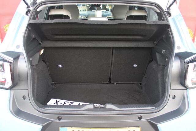 Citroen C3 1.2 100PK MAX | AFNEEMBARE TREKHAAK | POLAR WHITE DAK | MONTE CARLO BLUE | ACHTERUITRIJ CAMERA | 17" LICHTMETALEN VELGEN "ATACAMITE" | NAVIGATIE | DRAADLOZE APPLE CARPLAY/ANDROID AUTO | DRAADLOZE TELEFOONLADER | GETINTE ACHTERRUITEN | LED KOPLAMPEN | CLIMATE CONTROL | DAKRAILS "GLOSSY BLACK" | CRUISE CONTROL |