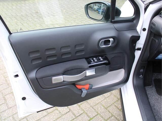 Citroen C3 1.2 PureTech 110PK S&S Business Automaat /NAVI/PDC/Keyless/Lane assist/Stoelverwarming/Apple carplay/Cruise control/NAP! 1e eig! Dealer onderhouden!