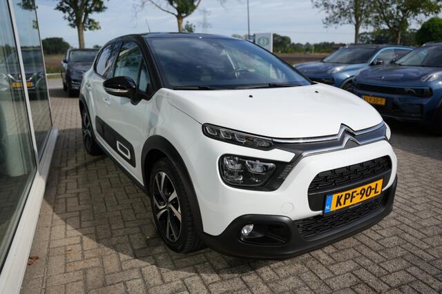 Citroen C3 1.2 PT SHINE. Carplay, Navi , Automaat, Camera