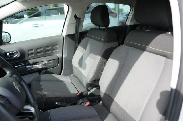 Citroen C3 1.2 PT SHINE. Carplay, Navi , Automaat, Camera
