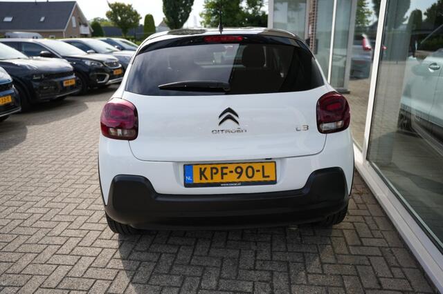 Citroen C3 1.2 PT SHINE. Carplay, Navi , Automaat, Camera