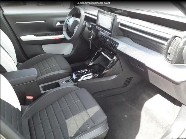 Citroen C3 1.2 Hybrid 110pk Max ALL-INRIJKLAARPRIJS/Navi/Camera/Duo-Tone/Lichtmetalen velgen
