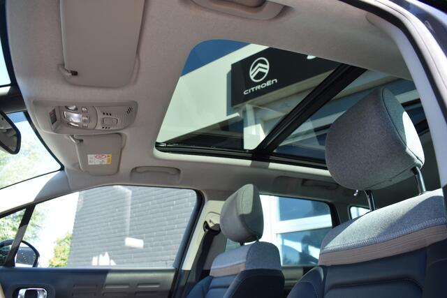 Citroen C3 Aircross PureTech 130EAT6 Shine Automaat | Leder | Panoramadak | Camera achter.