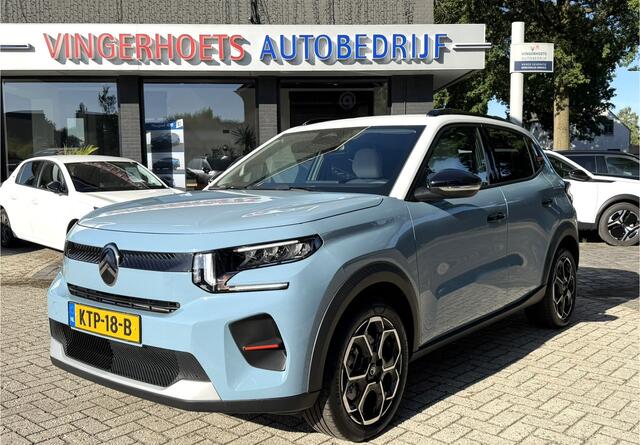 Citroen C3 Ë-C3 Max 113 pk 44 kWh 100% Elektrisch * Special One * * Navigatie * Parkeer Camera * Wall Box Laadkabel * Climate & Cruise Control * Draadloze telefoonlader en Apple Carplay / Android Auto * Vingerhoets; Vierde Generatie Eersteklas Service. Al meer dan 100 jaar een begrip in de Brabantse Kempen