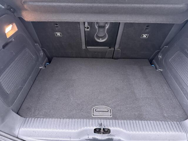 Citroen C3 Aircross 1.2 PureTech S&S Shine Automaat - Navigatie - Schuif/Kantel Dak - Apple Carplay/Android Auto