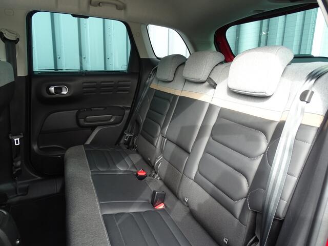 Citroen C3 Aircross 1.2 PureTech Shine Automaat | Camera | Navi