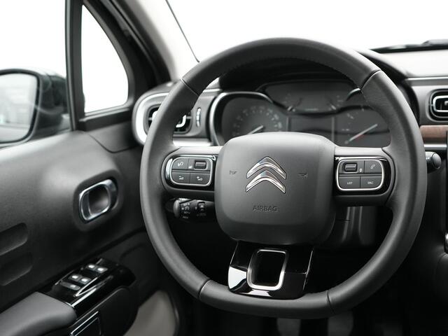 Citroen C3 1.2 PureTech Max | Apple Carplay | Navigatie | Achteruitrij camera | Parkeersensoren achter | Voorstoelen verwarmd | Connected services | Bluetooth | Cruise control | Armsteun bestuurdersstoel |