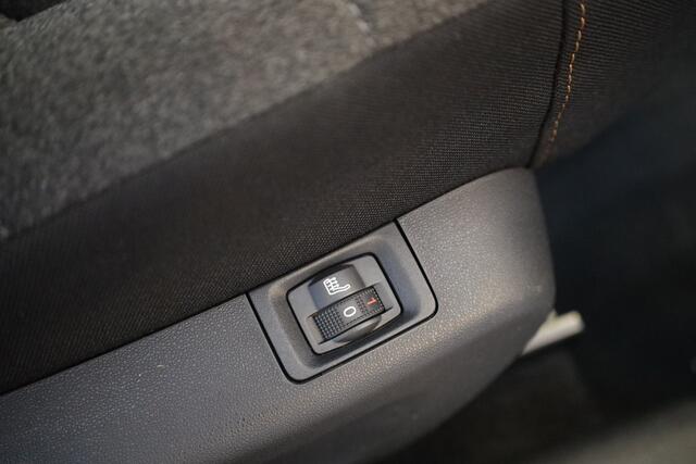 Citroen C3 PT 83 Shine Keyless | Sensoren v+a | Camera | Stoelverw.