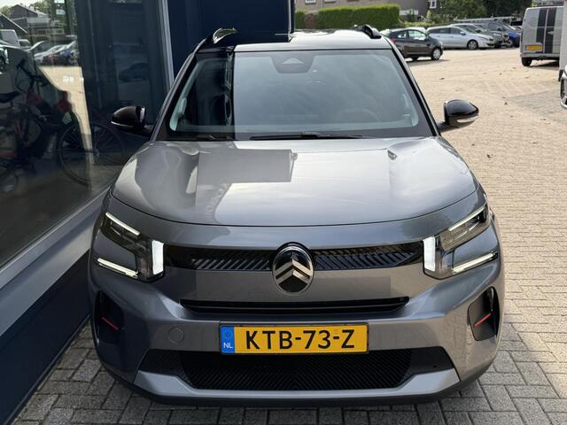 Citroen C3 Ë-C3 Collection 113pk Comfort Range 44 kWh Tot 8 jaar Garantie| Automaat | 100% Elektrisch | Meest Complete Uitvoering | Tot 320 KM WLTP Actieradius | Cruise Control | Camera | Parkeersensoren | Apple Carplay & Android Auto | 17" Lichtmetalen Velgen | Comfortschuim Stoelen | LED Verlichting | DAB Radio |