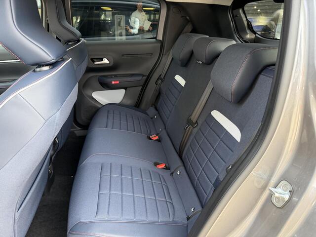 Citroen C3 Ë-C3 Collection 113pk Comfort Range 44 kWh Tot 8 jaar Garantie| Automaat | 100% Elektrisch | Meest Complete Uitvoering | Tot 320 KM WLTP Actieradius | Cruise Control | Camera | Parkeersensoren | Apple Carplay & Android Auto | 17" Lichtmetalen Velgen | Comfortschuim Stoelen | LED Verlichting | DAB Radio |