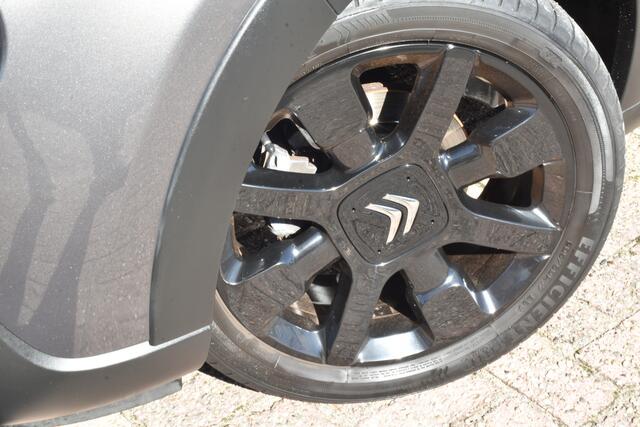 Citroen C3 PureTech 110 Shine Navigatie | Airco | Camera achter |
