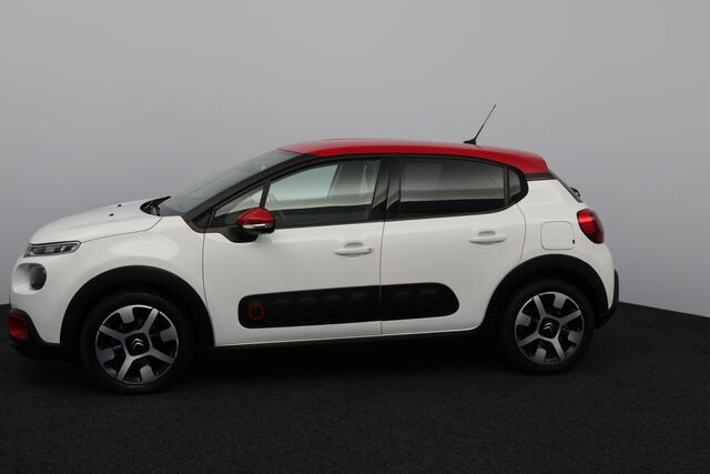 Citroen C3 1.2 PureTech Shine/ DEALER ONDERHOUDEN!/ AUTOMAAT!/ D-Riem verv: 91.000 KM!/ Two-Tone/ Camera/ 17'' LMV/ Apple + Android/ DAB+/ Extra getint glas/ Navi/ Clima/ Cruise/ Elek. pakket/ Isofix/ Bluetooth/ Mistl./ PD