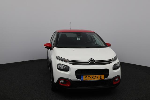 Citroen C3 1.2 PureTech Shine/ DEALER ONDERHOUDEN!/ AUTOMAAT!/ D-Riem verv: 91.000 KM!/ Two-Tone/ Camera/ 17'' LMV/ Apple + Android/ DAB+/ Extra getint glas/ Navi/ Clima/ Cruise/ Elek. pakket/ Isofix/ Bluetooth/ Mistl./ PD